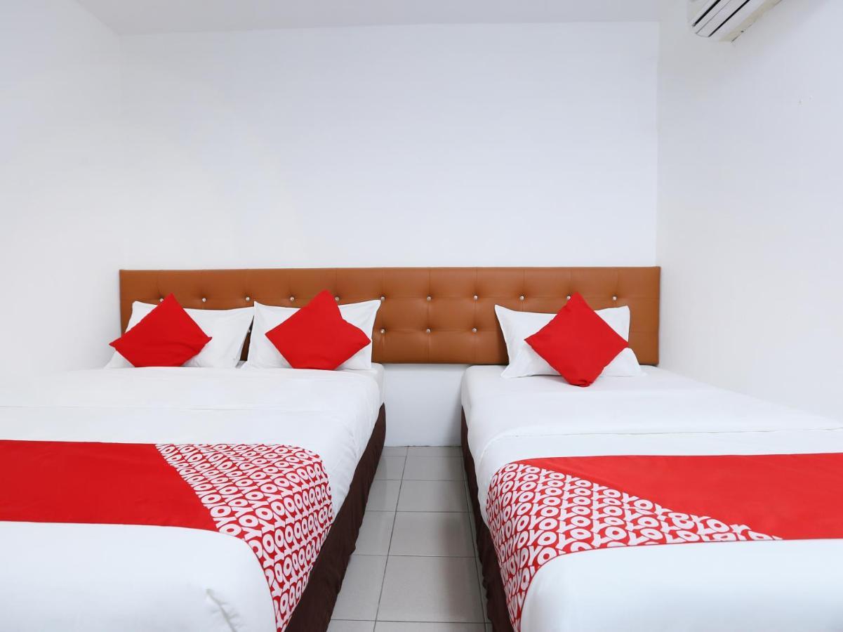 Oyo 89672 Eg Hotel Jj Johor Bahru Exterior foto